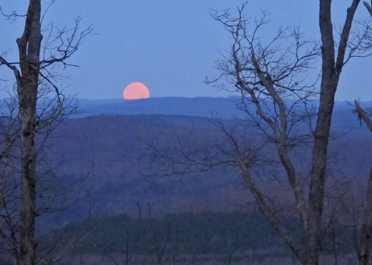 Moonset from Fairview Campground. 